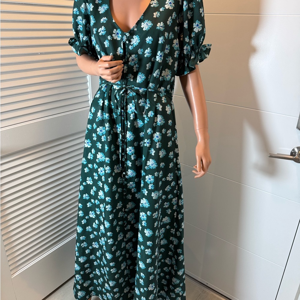 Outerknown Flora puff sleeve A line button front green large . - Picture 4 of 15